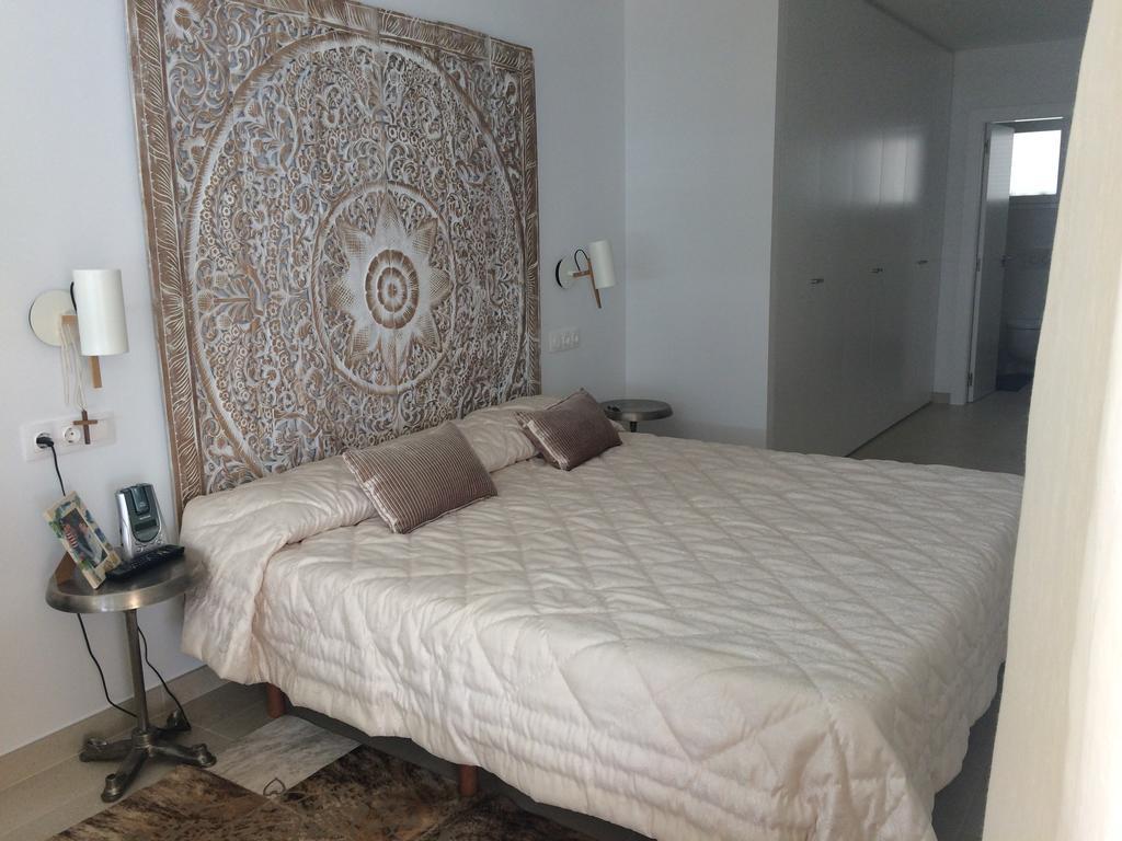 Beach House Brotonss El Campello Bagian luar foto