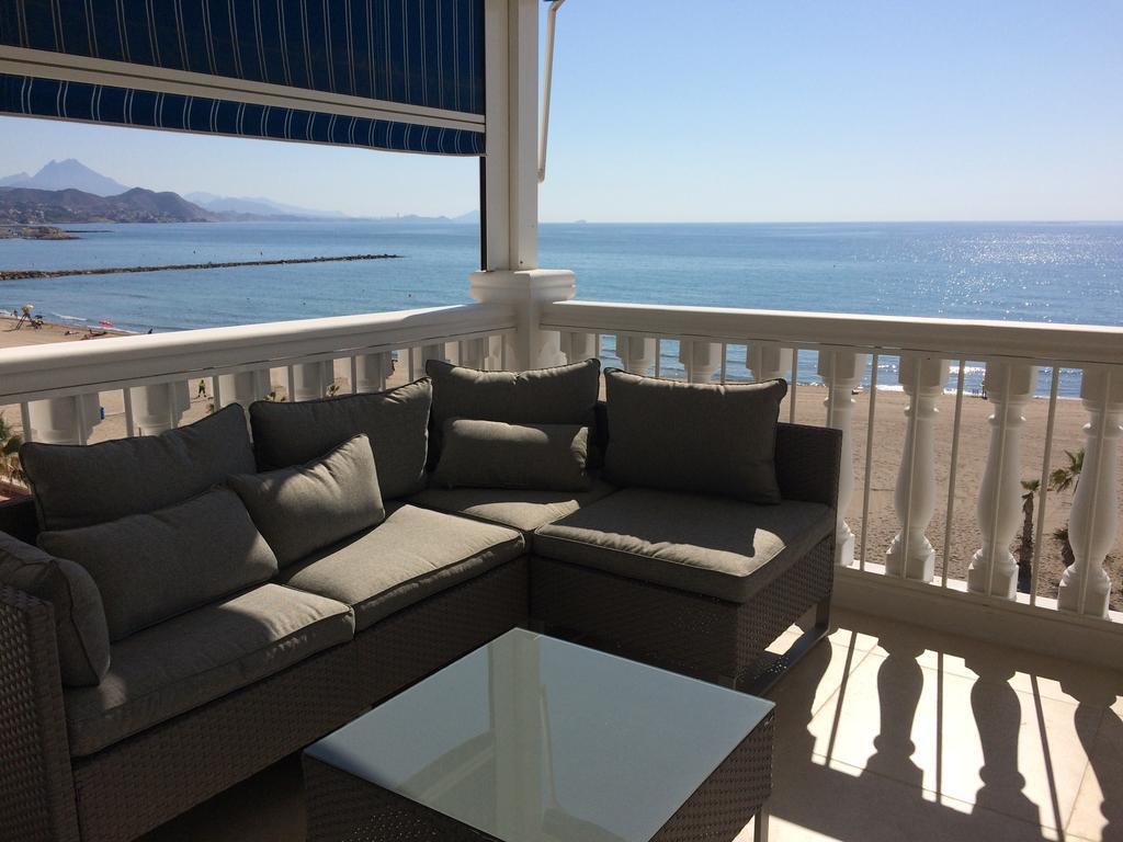 Beach House Brotonss El Campello Bagian luar foto