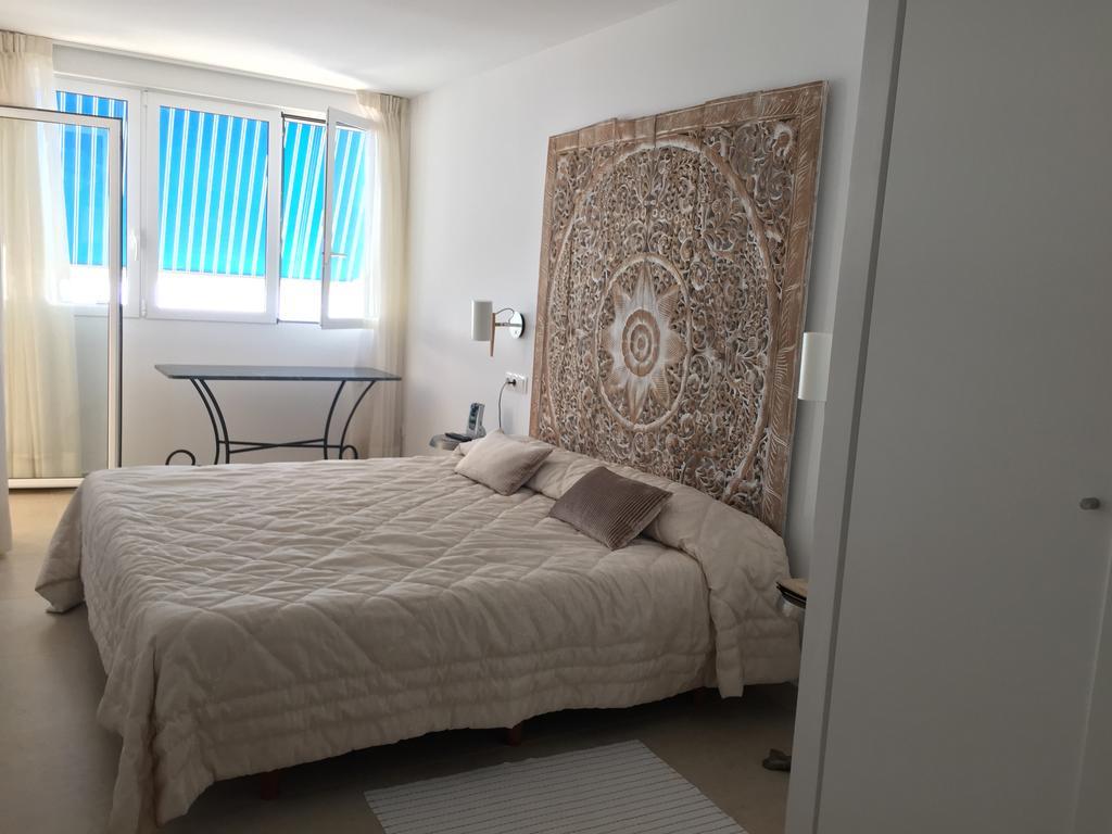 Beach House Brotonss El Campello Bagian luar foto