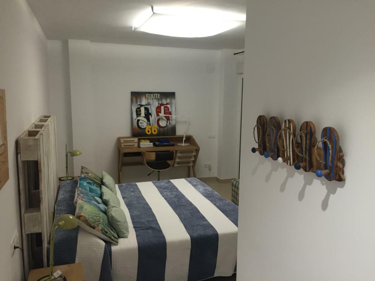 Beach House Brotonss El Campello Bagian luar foto